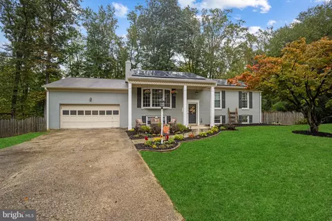12230 Westview Dr, Marlboro, MD 20772