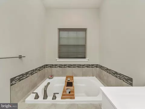 14811 Willow Run Ln, Laurel, MD 20707 photo 25