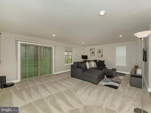 14811 Willow Run Ln, Laurel, MD 20707 photo 32