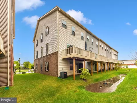 14811 Willow Run Ln, Laurel, MD 20707 photo 38
