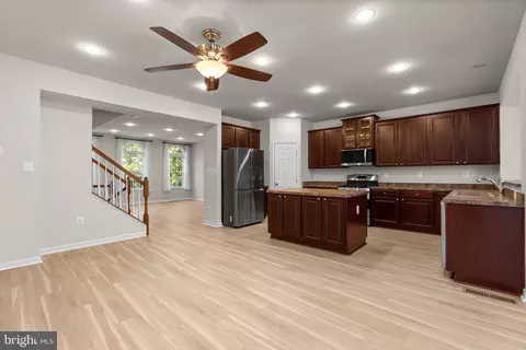 14919 First Baptist Ln, Laurel, MD 20707 photo 6