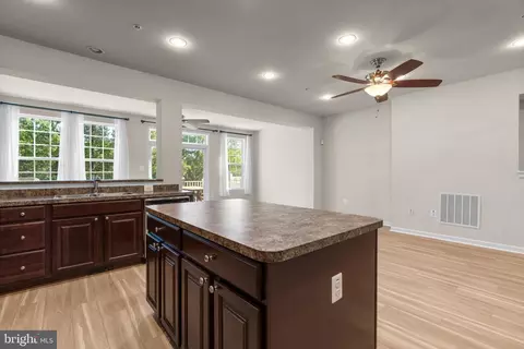 14919 First Baptist Ln, Laurel, MD 20707 photo 9
