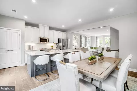 653 Fairmont Dr #216A, Bowie, MD 20716