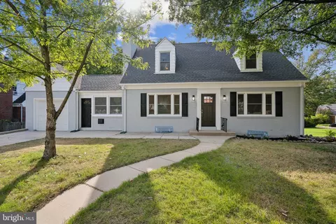 7208 Adelphi Rd, Hyattsville, MD 20782