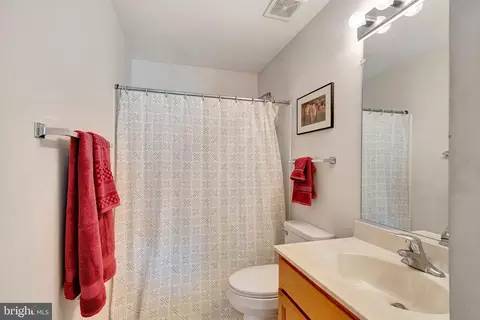Bath - 9207 Sumner Grove Dr, Laurel, MD 20708 photo 3 of 4