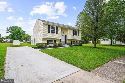 12712 Folkestone Way, Marlboro, MD 20774