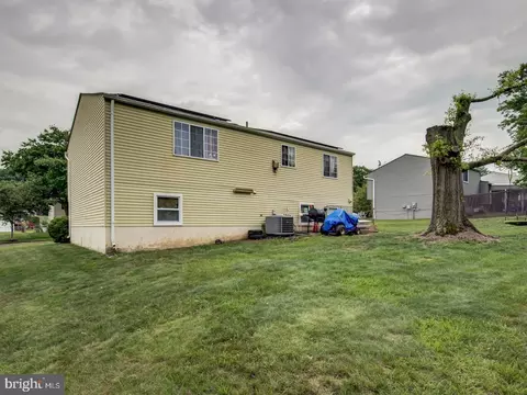 Exterior - 4803 Rodgers Dr, Clinton, MD 20735 photo 8 of 10