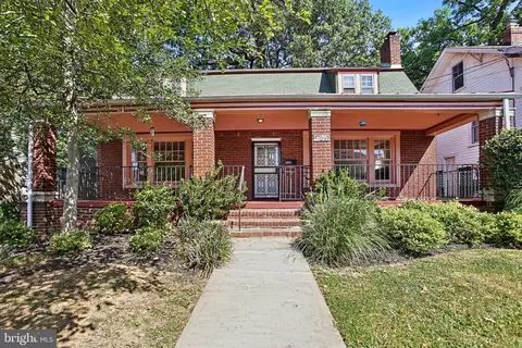 4030 Hamilton St, Hyattsville, MD 20781