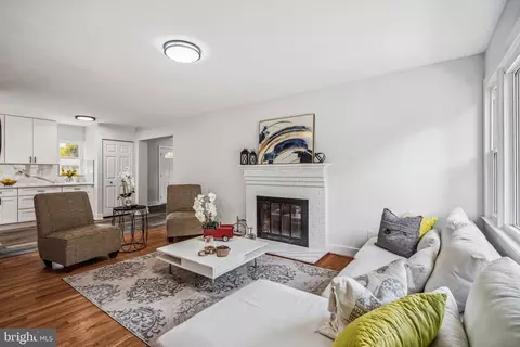 12404 Piscataway Rd, Clinton, MD 20735