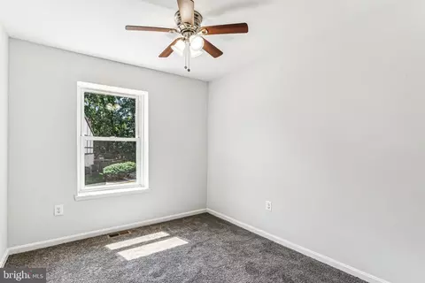 Bedroom - 7119 Kurth Ln, Lanham, MD 20706 photo 4 of 6