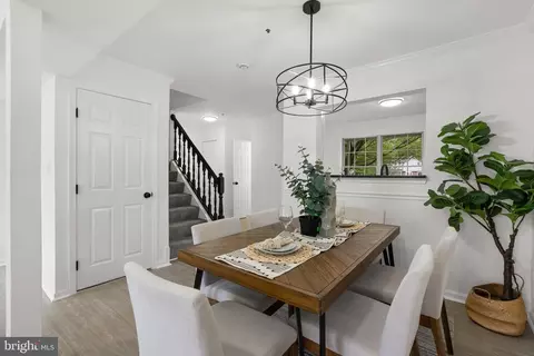Dining - 2900 Buckthorn Ct, Lanham, MD 20706 photo 3 of 3