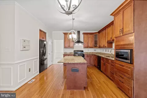 Kitchen - 9618 Stuart Ln, Clinton, MD 20735 photo 2 of 2