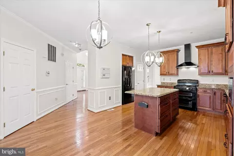 Entry Way - 9618 Stuart Ln, Clinton, MD 20735 photo 2 of 5