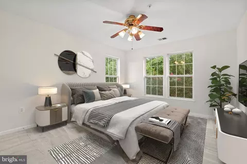 Bedroom - 9618 Stuart Ln, Clinton, MD 20735 photo 2 of 4