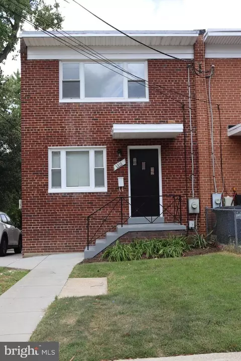 5818 35th Pl, Hyattsville, MD 20782