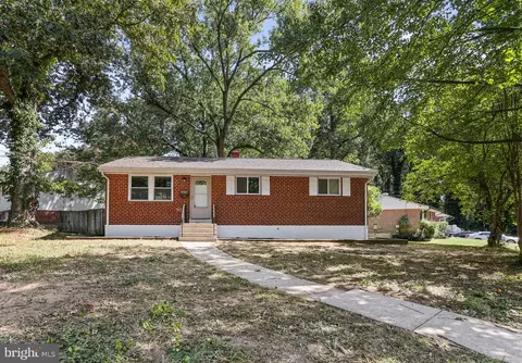 5411 Arnold Dr, Lanham, MD 20706