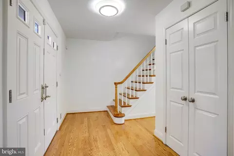 7006 Wren Ln, Lanham, MD 20706 photo 5