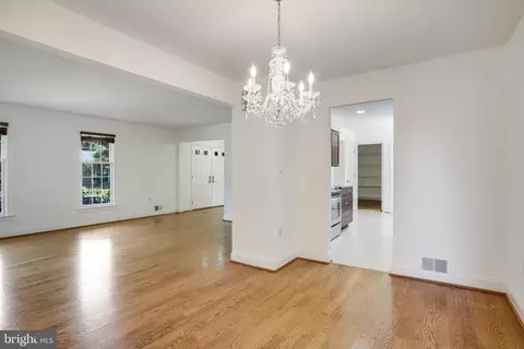 7006 Wren Ln, Lanham, MD 20706 photo 10