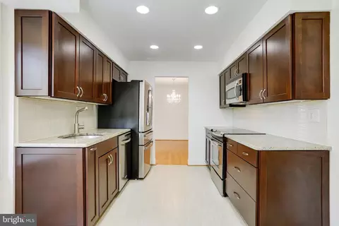 7006 Wren Ln, Lanham, MD 20706 photo 14