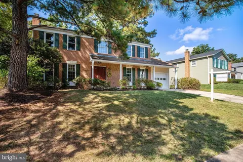 7006 Wren Ln, Lanham, MD 20706