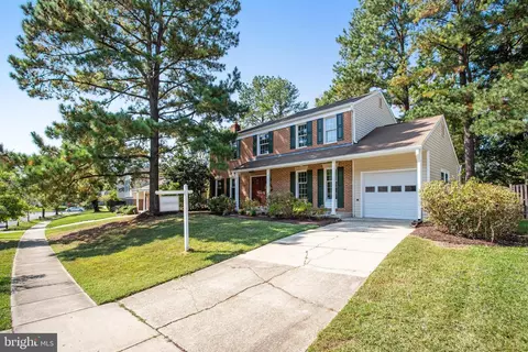 7006 Wren Ln, Lanham, MD 20706 photo 2