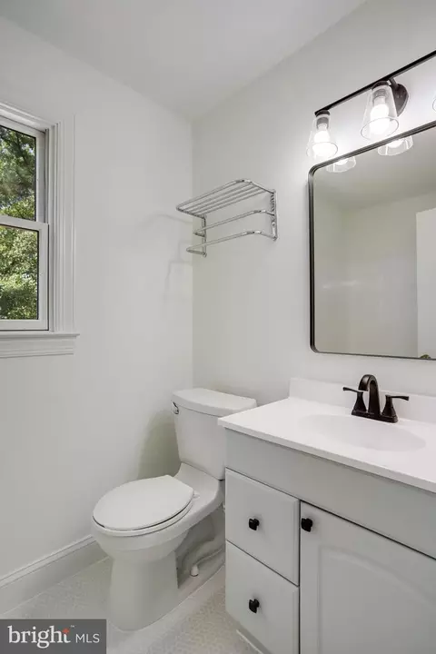 7006 Wren Ln, Lanham, MD 20706 photo 29