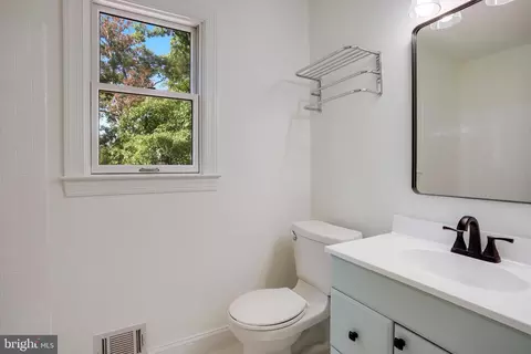 7006 Wren Ln, Lanham, MD 20706 photo 30