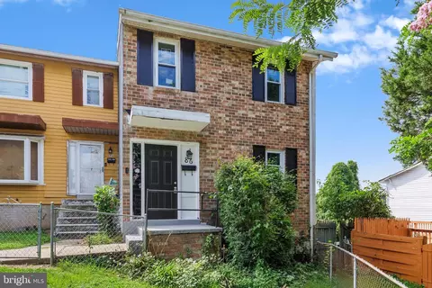 86 Daimler Dr #90, Capitol Heights, MD 20743