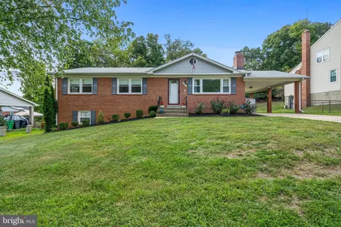 11409 Mary Catherine Dr, Clinton, MD 20735