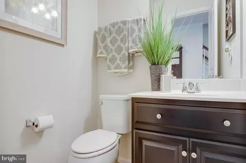 Entry Way - 8920 Tower Pl, Lanham, MD 20706 photo 3 of 4
