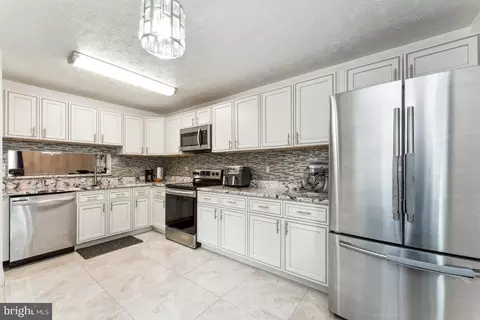 4954 Wealding Way, Oxon Hill, MD 20745