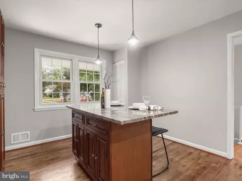 4407 Braeside Ct, Lanham, MD 20706 photo 14