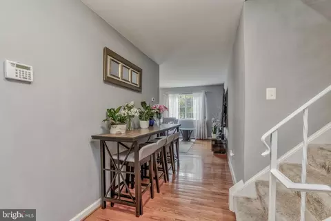 Entry Way - 6309 Sandy St, Laurel, MD 20707 photo 3 of 5