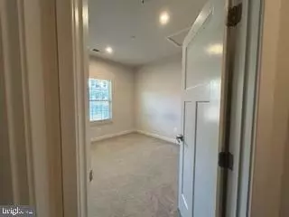 8034 Spring Arbor Dr, Laurel, MD 20707 photo 7