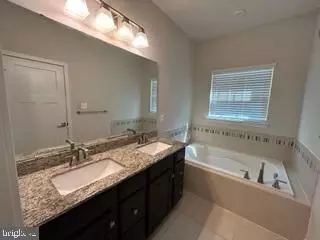 8034 Spring Arbor Dr, Laurel, MD 20707 photo 14
