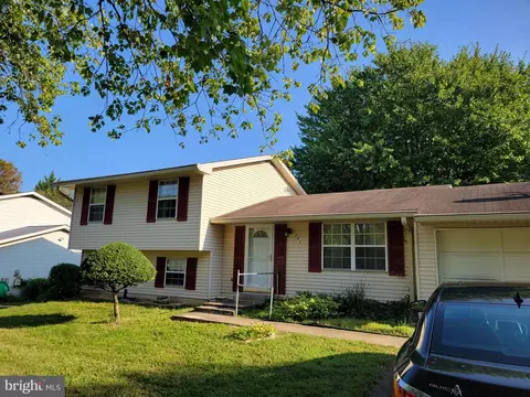 737 Narrowleaf Dr, Marlboro, MD 20774