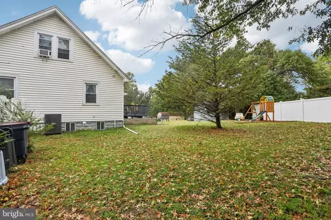Exterior - 10009 Thrift Rd, Clinton, MD 20735 photo 5 of 6