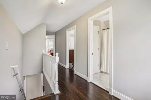 Entry Way - 10009 Thrift Rd, Clinton, MD 20735 photo 5 of 8