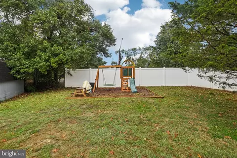 Exterior - 10009 Thrift Rd, Clinton, MD 20735 photo 4 of 6
