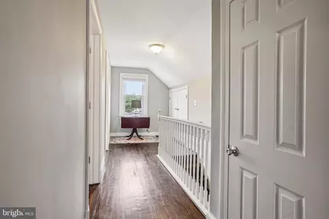 Entry Way - 10009 Thrift Rd, Clinton, MD 20735 photo 7 of 8