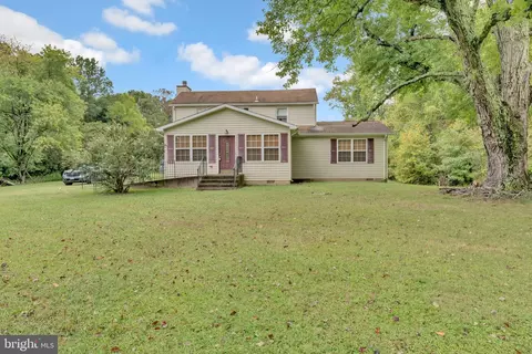 6321 Curtis Rd, Marlboro, MD 20772