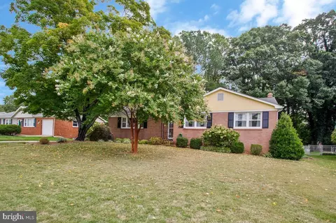 9612 Beverly Ave, Clinton, MD 20735 photo 2