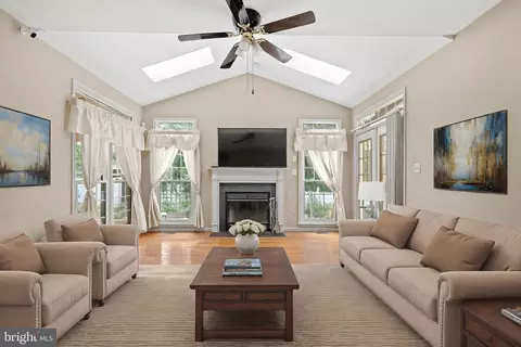 Living - 9300 Copernicus Dr, Lanham, MD 20706 photo 3 of 7