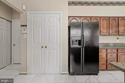 Entry Way - 9300 Copernicus Dr, Lanham, MD 20706 photo 6 of 12