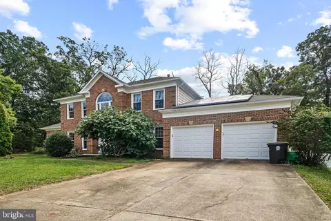 Exterior - 9300 Copernicus Dr, Lanham, MD 20706 photo 4 of 9