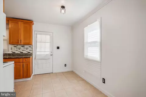 9321 Washington Blvd, Lanham, MD 20706 photo 14