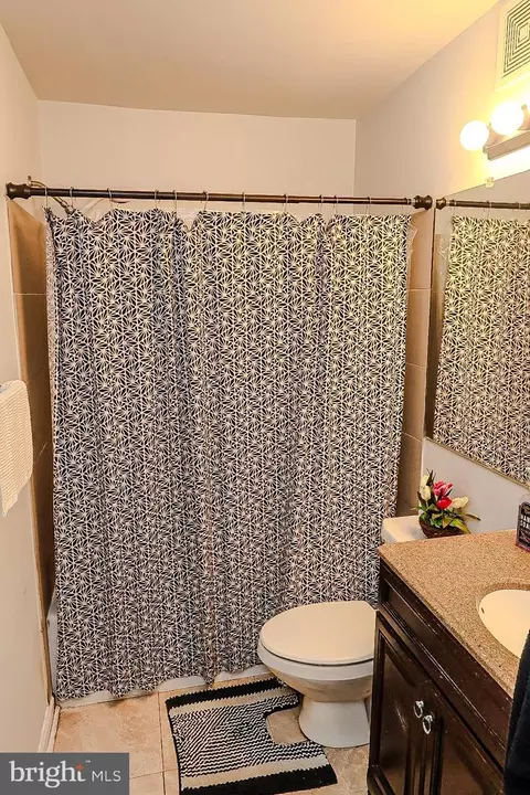 Bath - 14047 Vista Dr #160, Laurel, MD 20707 photo 2 of 3