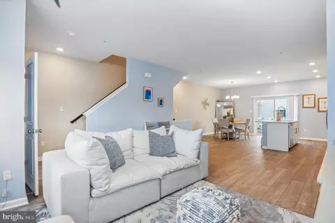 9826 Ruby Lockhart Blvd, Bowie, MD 20721 photo 27