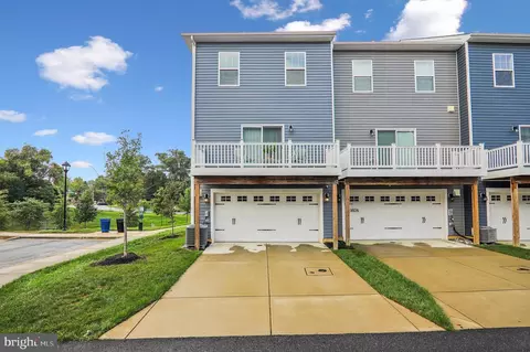 9826 Ruby Lockhart Blvd, Bowie, MD 20721 photo 18