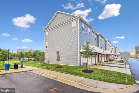 9826 Ruby Lockhart Blvd, Bowie, MD 20721 photo 21